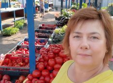 FOTO Legumicultorii botoșăneni au dat startul sezonului 2022: ”Primim comenzi! Producem răsaduri”