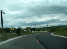 VIDEO Se toarnă mixturile asfaltice în zona Frumușica pe DN 28 B Botoșani-Târgu Frumos