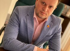 Silegeanu spulberă toată strategia de imagine a primarului Andrei legată de scoaterea liniilor de tramvai: ”O ruletă pe bani publici”